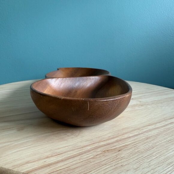 Handcrafted Monkey Pod Wood divided Serving Dish - Picture 6 of 13